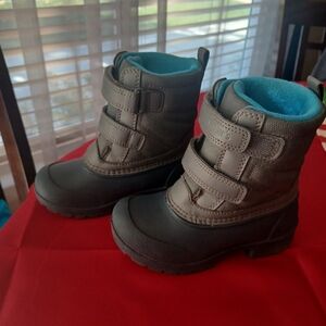 Carter's Small Kids Size 7 Snow/rain Boots